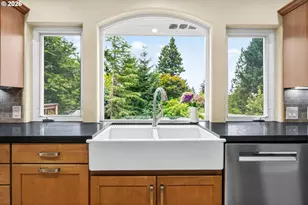 3015 SW Westwood Dr, Portland, OR 97225 - Photo 13