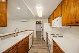 67 Westbrook Way, Eugene, OR 97405 - Photo 9