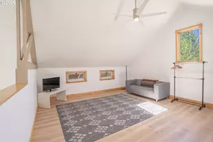 45955 Goodpasture Rd, Vida, OR 97488 - Photo 37