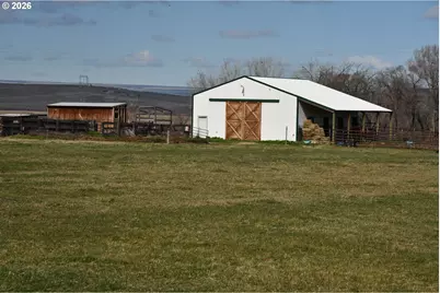 68499 Kunze Ln, Boardman, OR 97818 - Photo 9