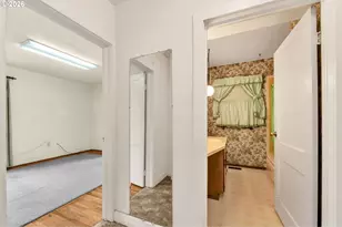 1521 Gilham Rd, Eugene, OR 97401 - Photo 11