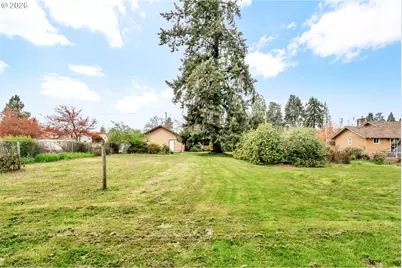 1521 Gilham Rd, Eugene, OR 97401 - Photo 35