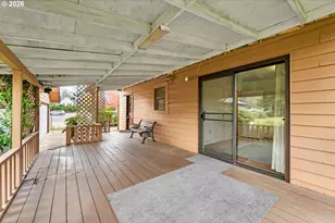 1521 Gilham Rd, Eugene, OR 97401 - Photo 15