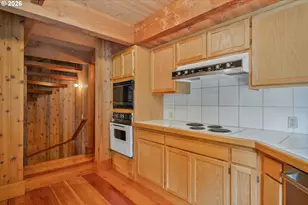 211 Laverne Dr, Kalama, WA 98625 - Photo 13