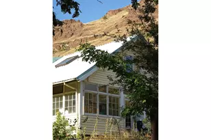 79010 Hat Point Rd, Imnaha, OR 97842 - Photo 9