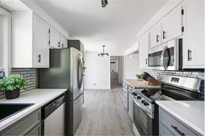 1267 Kenray Loop, Springfield, OR 97477 - Photo 9