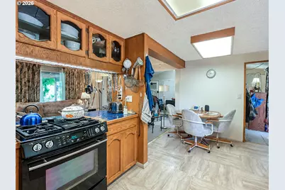 2118 SE 110th Ave, Portland, OR 97216 - Photo 13