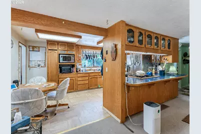 2118 SE 110th Ave, Portland, OR 97216 - Photo 11