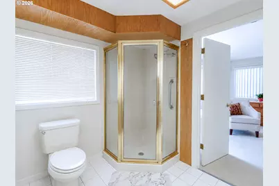 2118 SE 110th Ave, Portland, OR 97216 - Photo 21