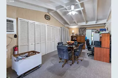 2118 SE 110th Ave, Portland, OR 97216 - Photo 9