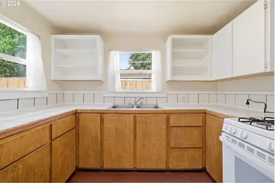 6016 NE Alberta St, Portland, OR 97218 - Photo 15