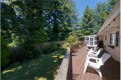 1099 Parkview Dr, Brookings, OR 97415 - Photo 31