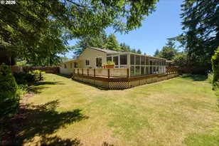 1099 Parkview Dr, Brookings, OR 97415 - Photo 27