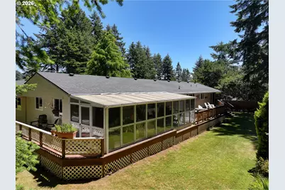 1099 Parkview Dr, Brookings, OR 97415 - Photo 41