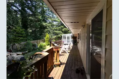 1099 Parkview Dr, Brookings, OR 97415 - Photo 43