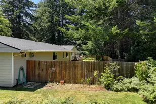1099 Parkview Dr, Brookings, OR 97415 - Photo 39