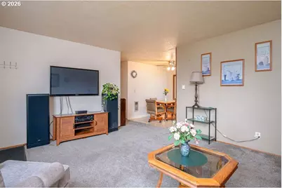 6943 SE Tenino St, Portland, OR 97206 - Photo 7