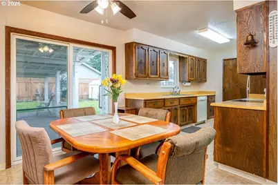 6943 SE Tenino St, Portland, OR 97206 - Photo 9