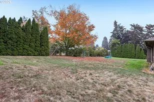 19301 Sunnyridge Ct, Oregon City, OR 97045 - Photo 37