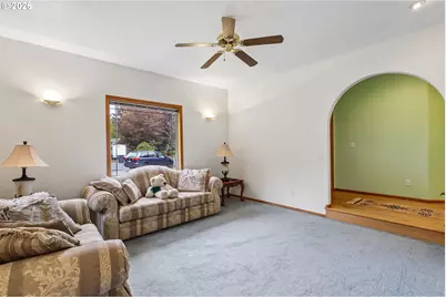 19301 Sunnyridge Ct, Oregon City, OR 97045 - Photo 25