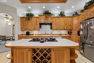 19301 Sunnyridge Ct, Oregon City, OR 97045 - Photo 15