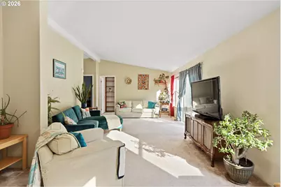 604 SE Forest Ln, Cascade Locks, OR 97014 - Photo 15