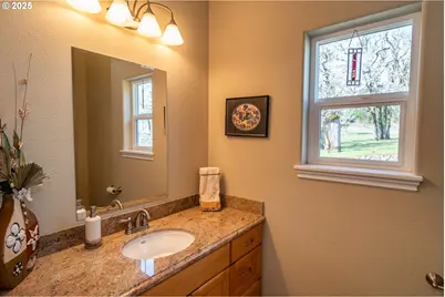 1000 Windy Mountain Ln, Oakland, OR 97462 - Photo 25