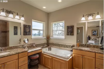 1000 Windy Mountain Ln, Oakland, OR 97462 - Photo 31