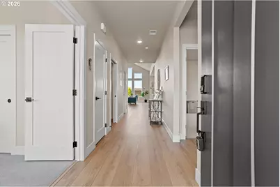 208 NW 16th Ave, Canby, OR 97013 - Photo 5