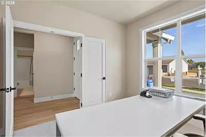 208 NW 16th Ave, Canby, OR 97013 - Photo 7