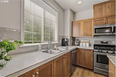 28526 SW Paris Ave, Wilsonville, OR 97070 - Photo 5