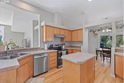 1206 Criteser Loop, Toledo, OR 97391 - Photo 11