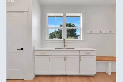 645 Meadow Ln, Gearhart, OR 97138 - Photo 21