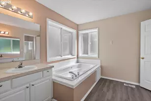 11070 SE Alexander Ave, Happy Valley, OR 97086 - Photo 21