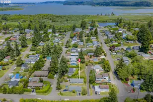 580 8th Ave, Coos Bay, OR 97420 - Photo 5
