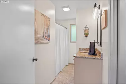 580 8th Ave, Coos Bay, OR 97420 - Photo 31
