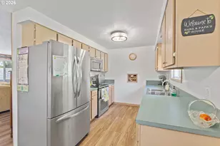 580 8th Ave, Coos Bay, OR 97420 - Photo 25