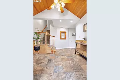 2611 Erin Way, Eugene, OR 97408 - Photo 5