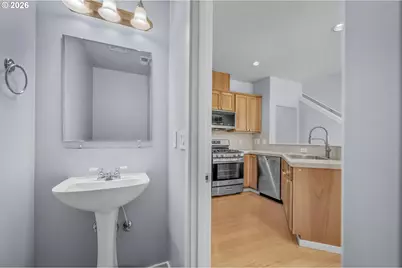 7124 NE Cherry Dr, Hillsboro, OR 97124 - Photo 11