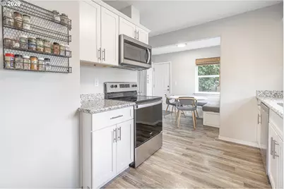 730 NE 63rd Ave, Portland, OR 97213 - Photo 11