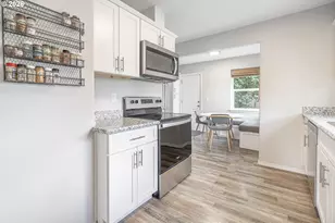 730 NE 63rd Ave, Portland, OR 97213 - Photo 11