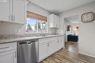 730 NE 63rd Ave, Portland, OR 97213 - Photo 13