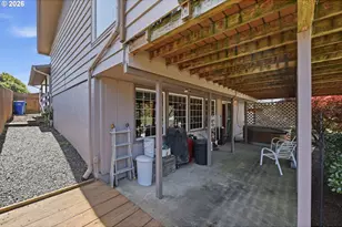 2820 Country Club Ct, Reedsport, OR 97467 - Photo 29