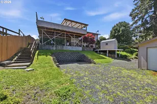 2820 Country Club Ct, Reedsport, OR 97467 - Photo 33