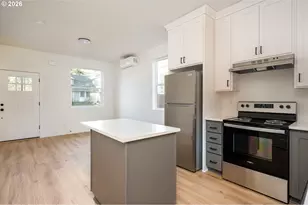 12092 SE Market St, Portland, OR 97216 - Photo 5