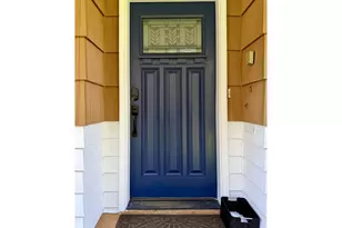 8906 NE Hancock St, Portland, OR 97220 - Photo 5