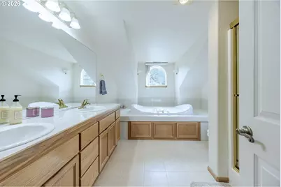 3362 Bentley Ave, Eugene, OR 97405 - Photo 21