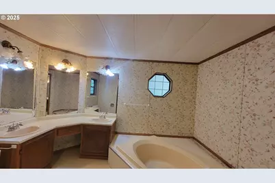 1097 Lees Creek Rd, Myrtle Creek, OR 97457 - Photo 31