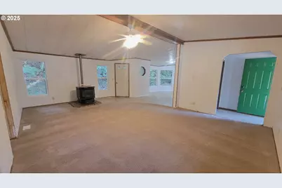 1097 Lees Creek Rd, Myrtle Creek, OR 97457 - Photo 13