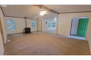 1097 Lees Crk Rd, Myrtle Creek, OR 97457 - Photo 13